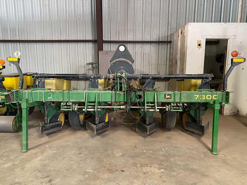 John Deere 7300 MaxEmerge 2 4-Row Planter  Adjustable Row Spacing