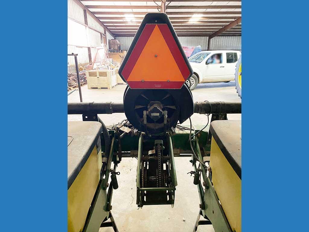 John Deere 7300 MaxEmerge 2 4-Row Planter  Adjustable Row Spacing