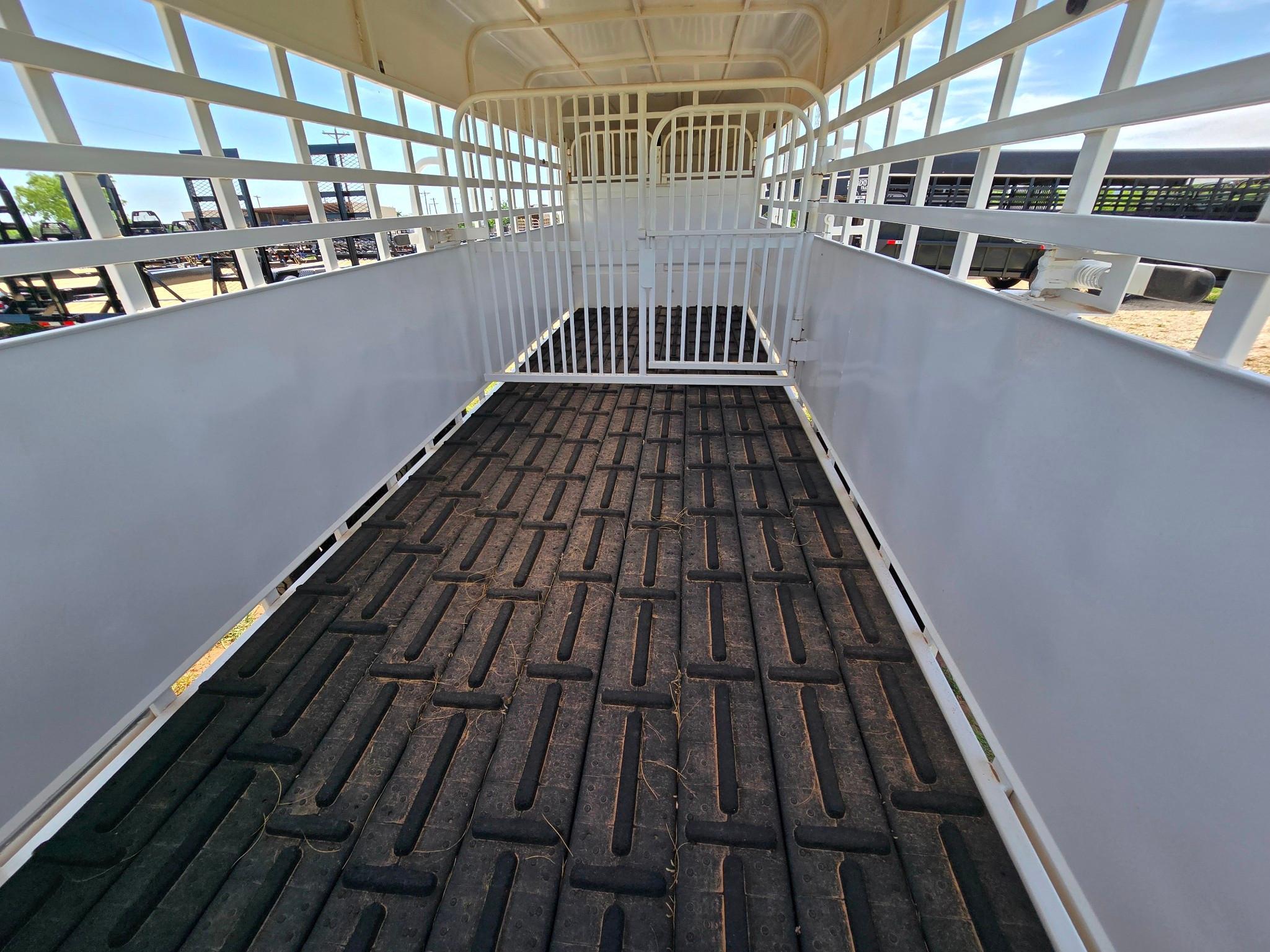 2023 Big Bend 20FT x 6.5FT Stock Combo Trailer - Heavy-Duty Livestock and Versatile Hauling Solut...