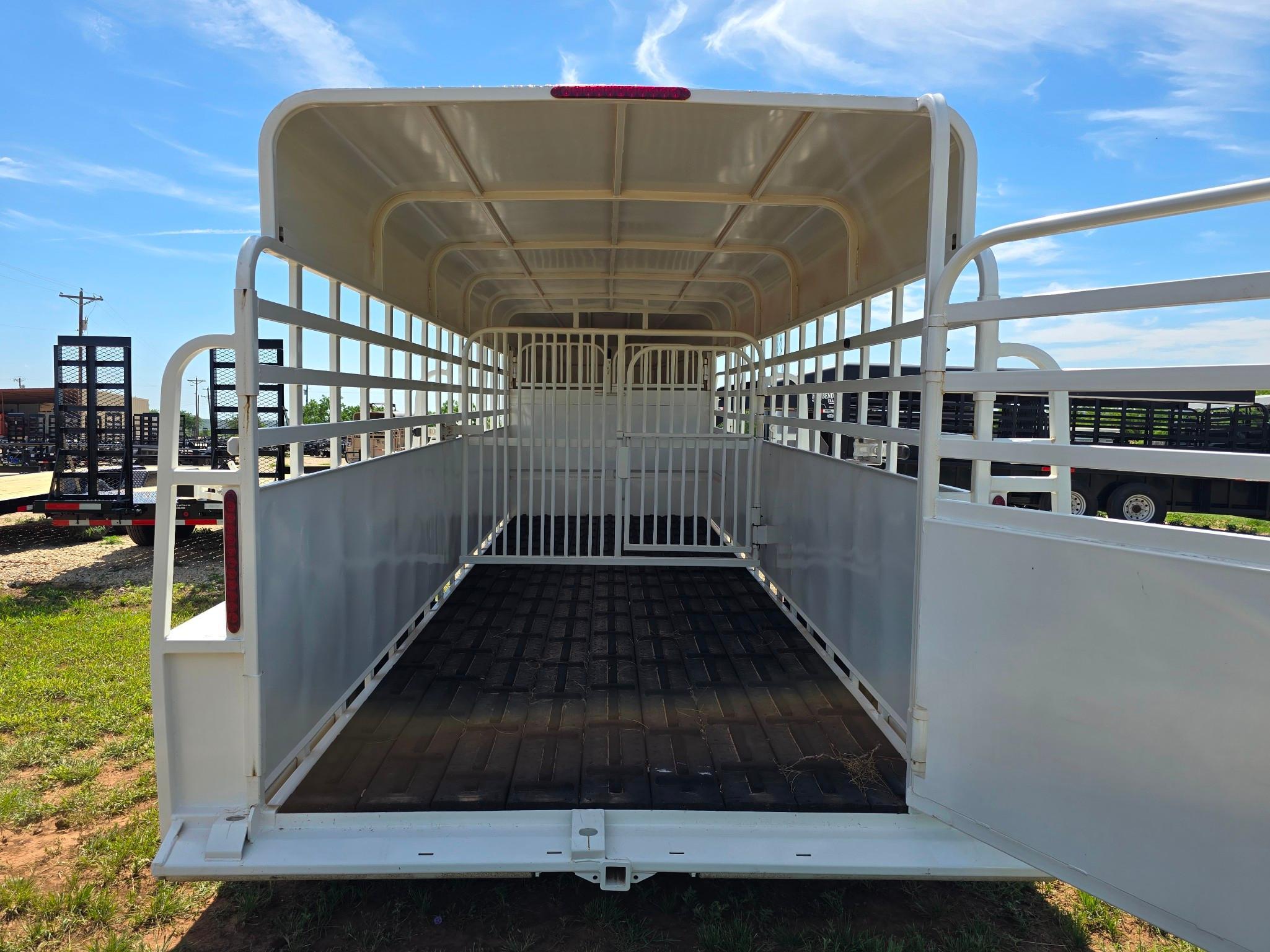 2023 Big Bend 20FT x 6.5FT Stock Combo Trailer - Heavy-Duty Livestock and Versatile Hauling Solut...