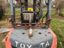 Toyota 6FGU25 Forklift  5,000 lb Capacity