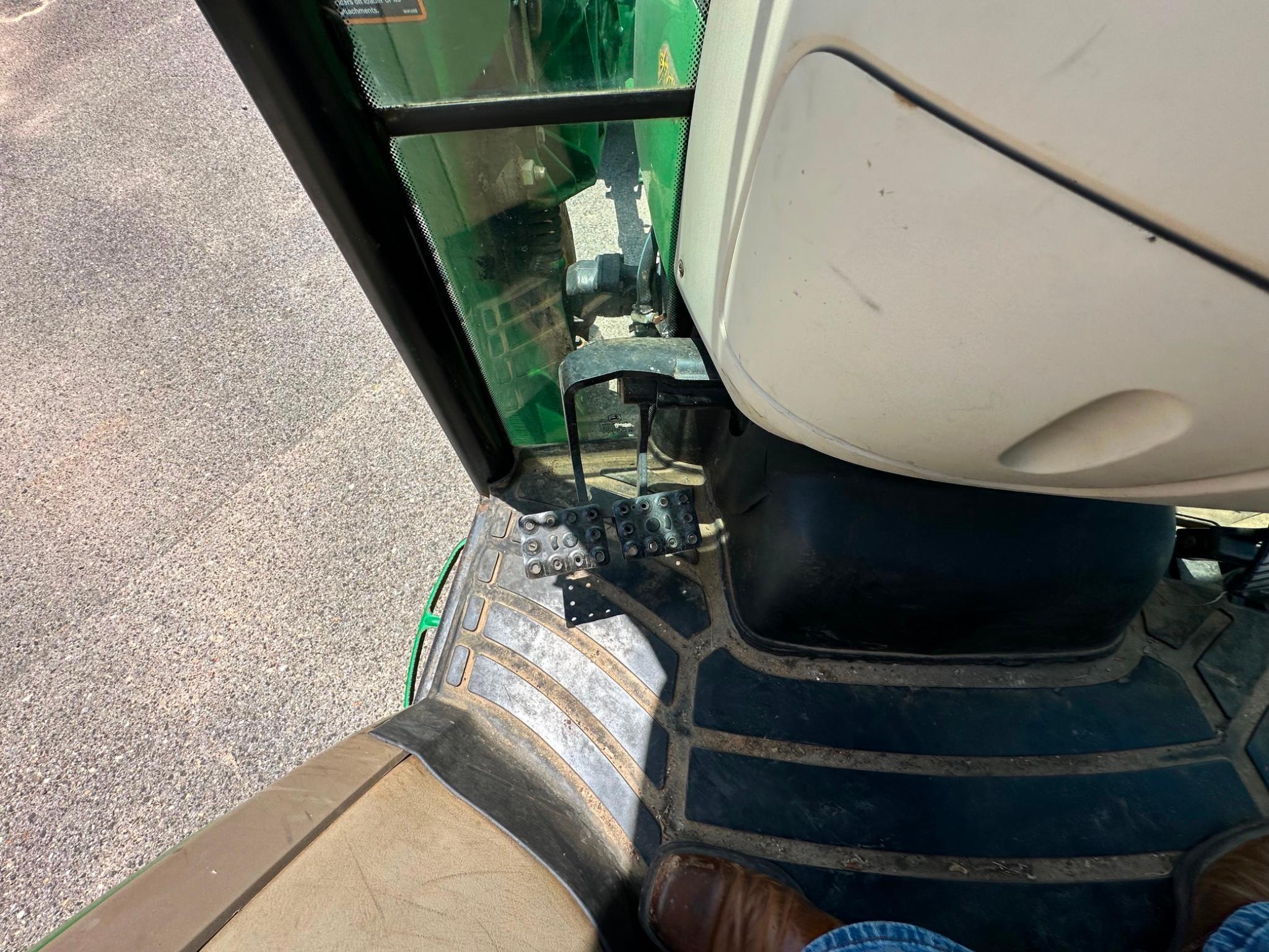 2007 John Deere 4320 Cab 4wd
