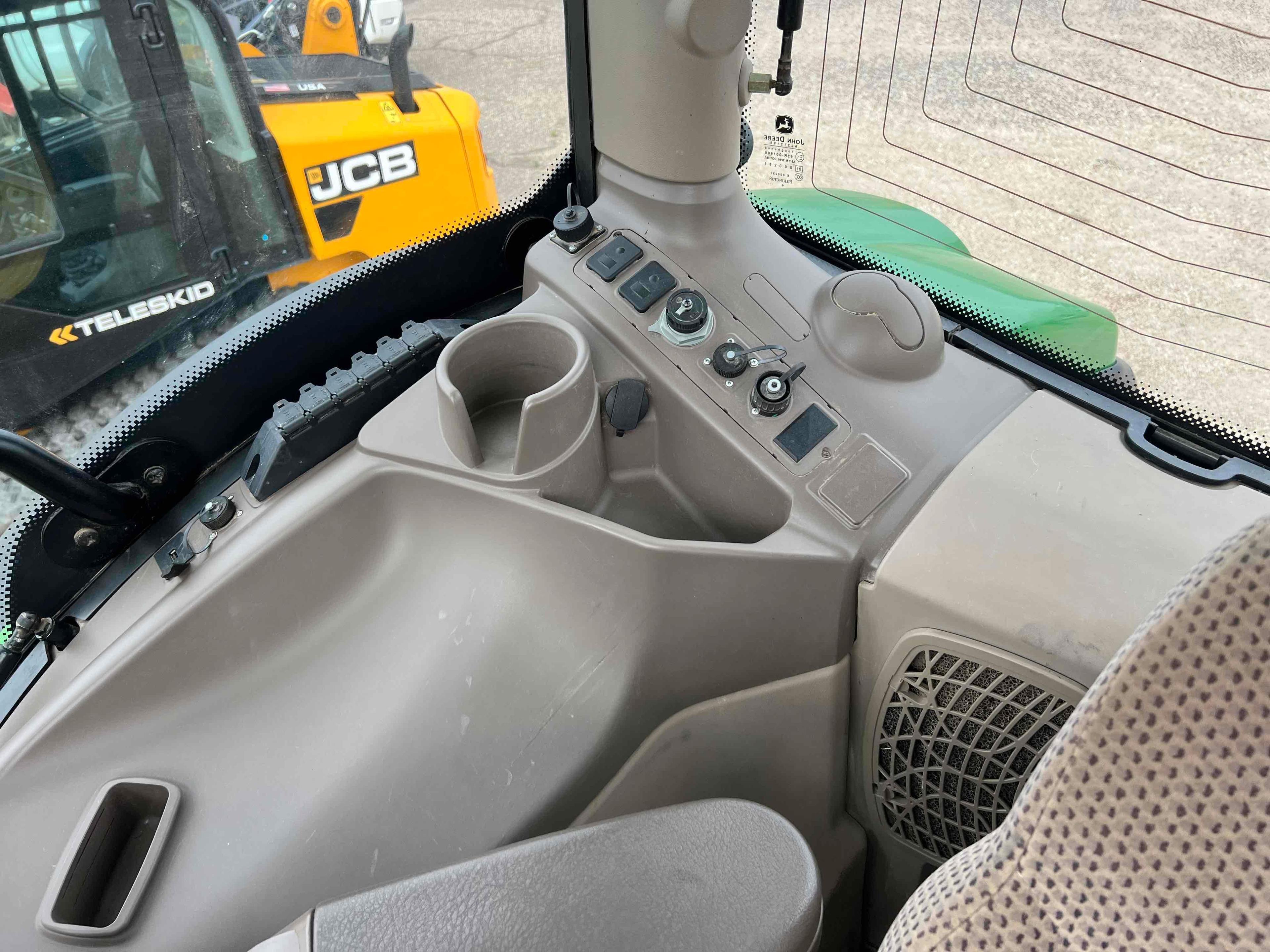 John Deere 6155R