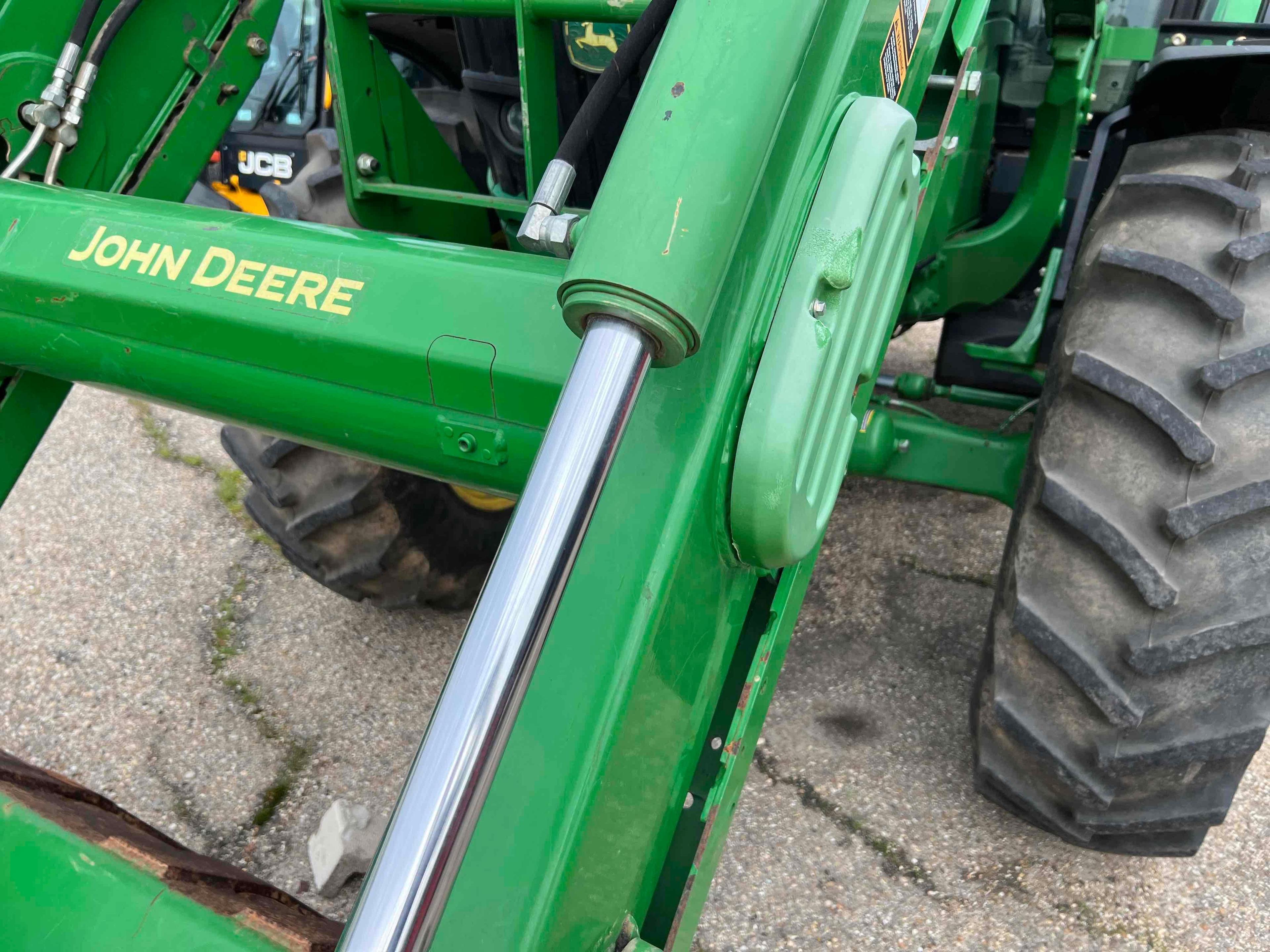 John Deere 6155R