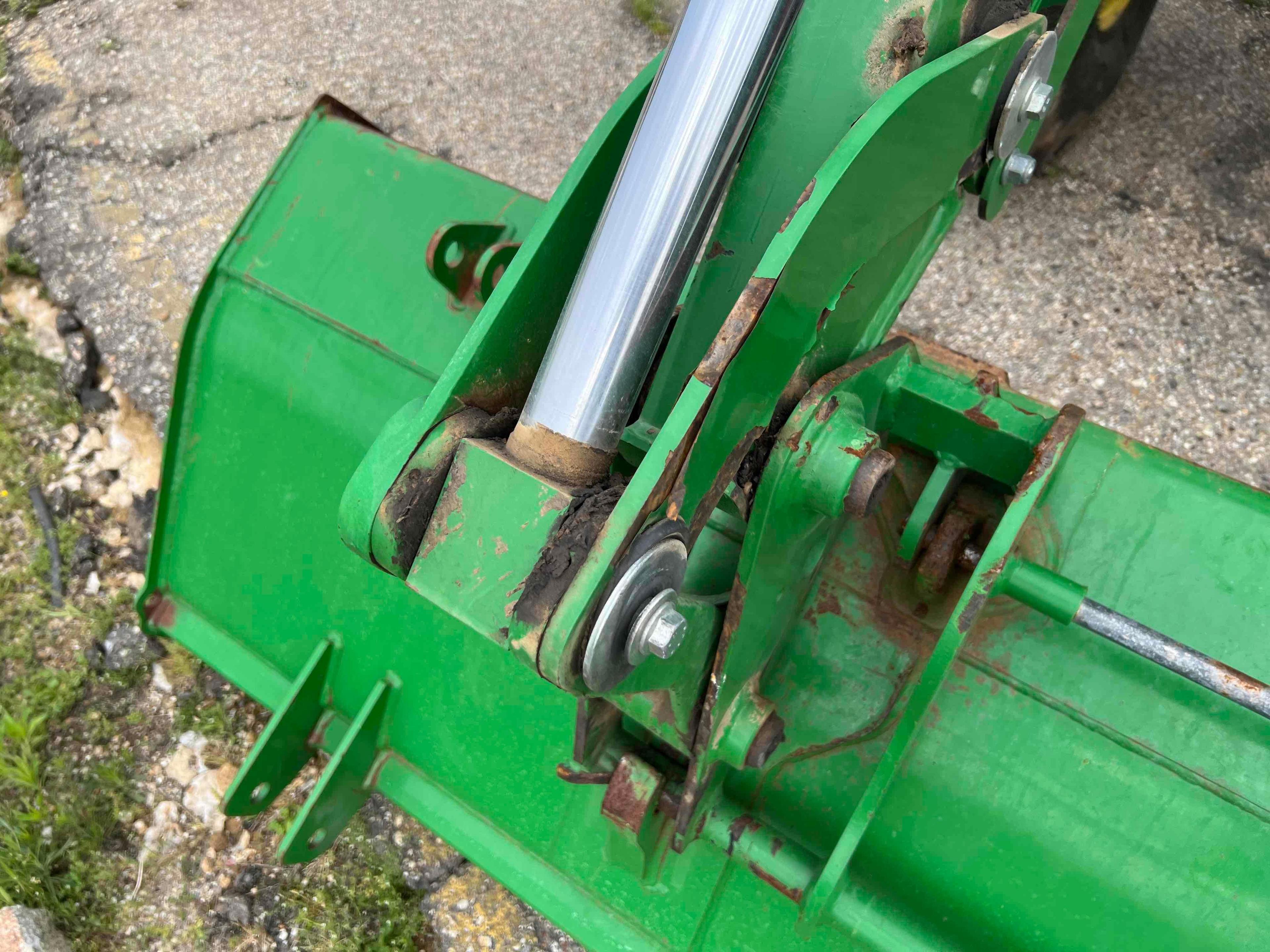 John Deere 6155R