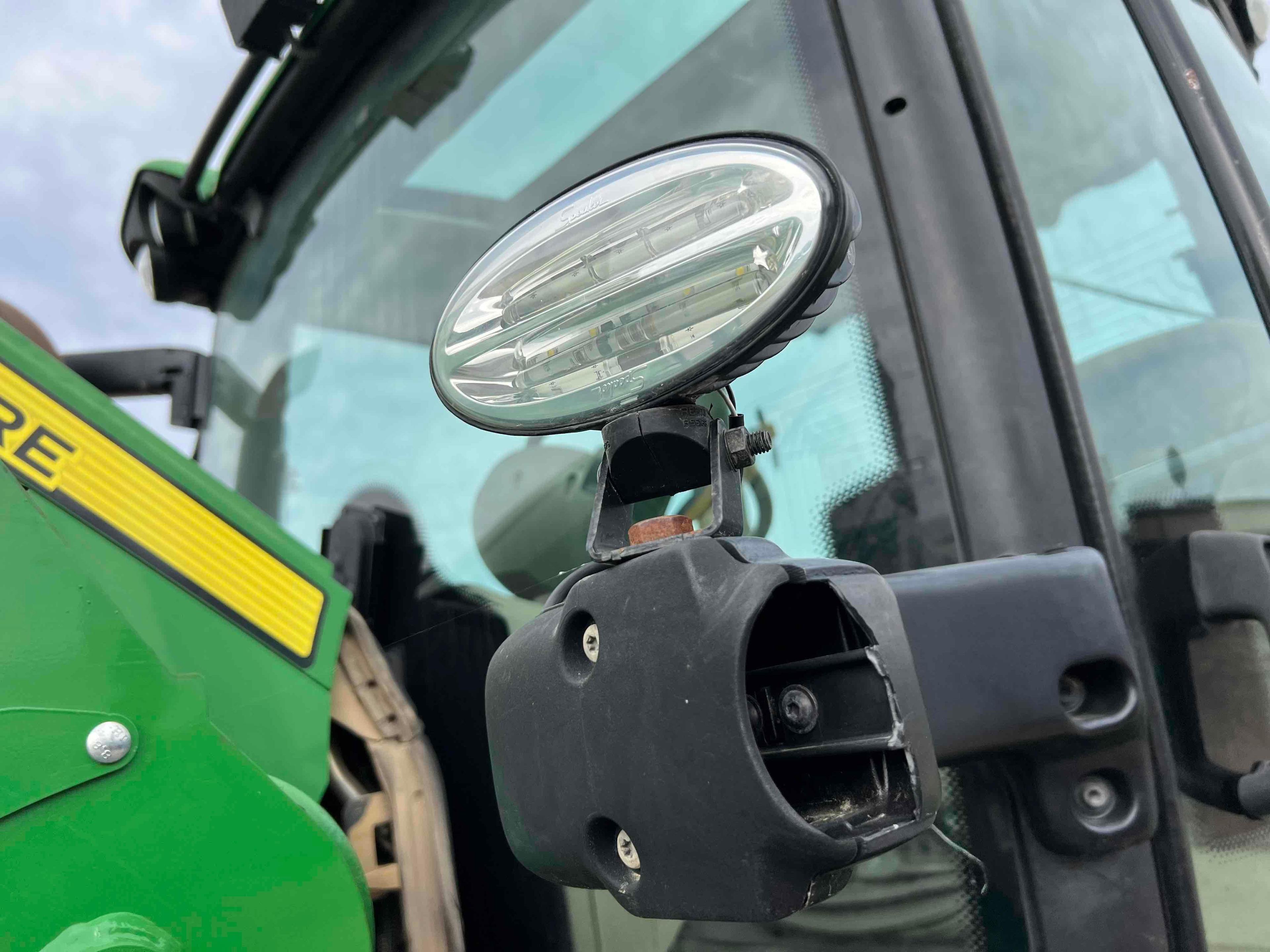 John Deere 6155R