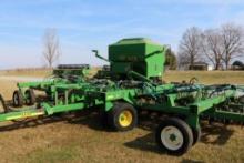 2000 John Deere 1860, 30ft Wide, Gandy Box, Wing Fold, 7.5in Spacing