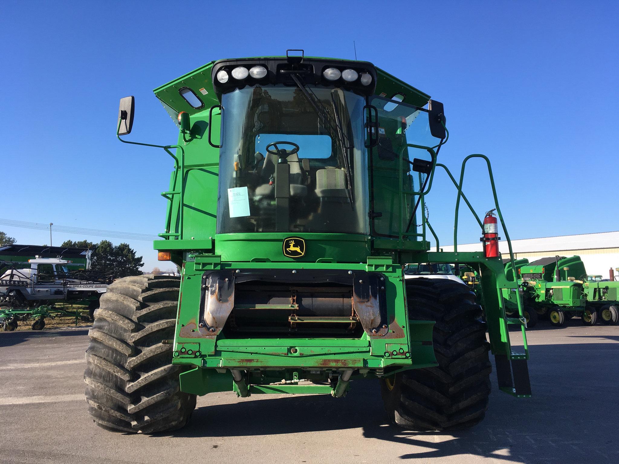 2011 JOHN DEERE 9570S