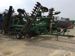 2002 JOHN DEERE 637