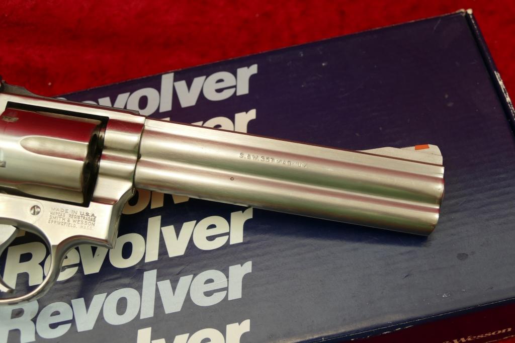 Smith & Wesson 682-2 357 Magnum Revolver