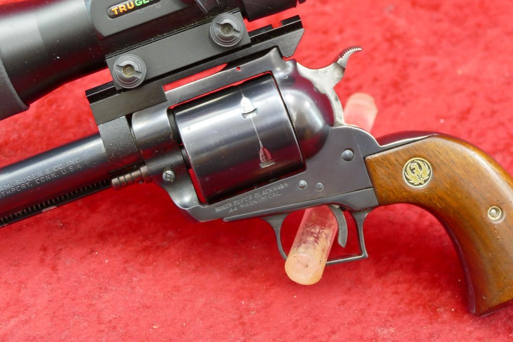 Early Ruger Super Blackhawk w/Sight.
