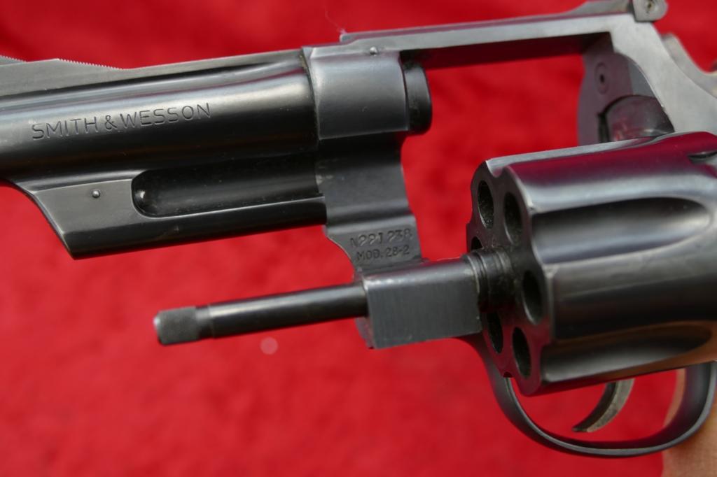 Smith & Wesson Model 28-2 Highway patrolman 357