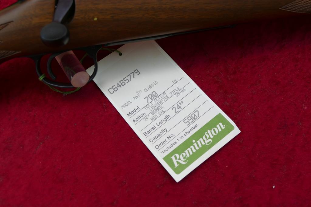NIB Remington Model 700 Classic 25-06 Rifle (RM)