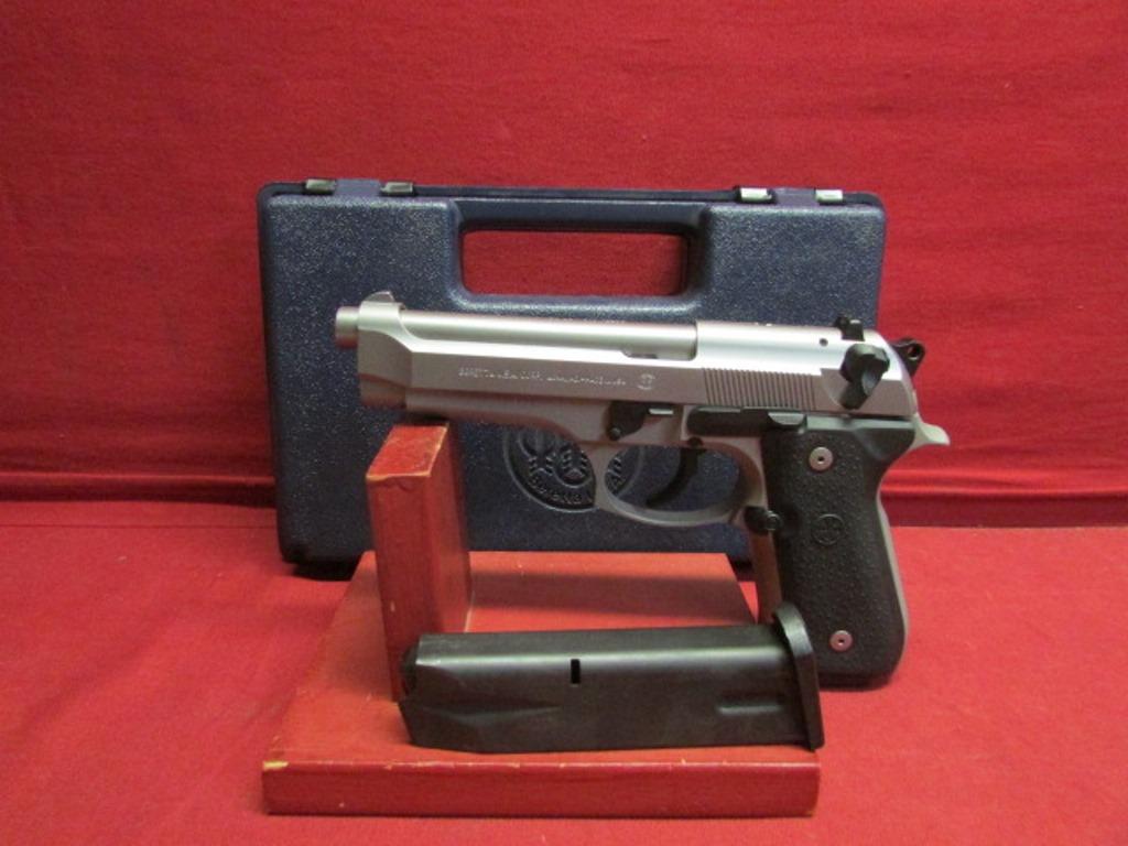 Beretta Model 96 .40cal Semi-Auto Pistol