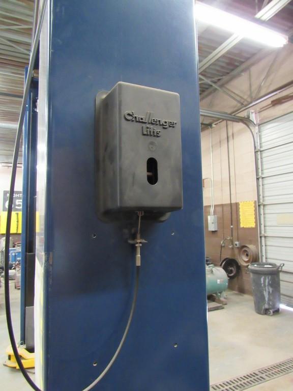 MAGNUM LIFT XL MODEL 10,000 LB