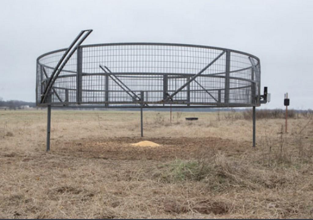 Boar Buster Hog trap w/Next Gen 4G Camera