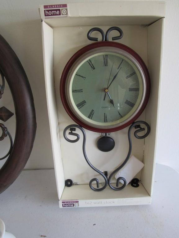 Clock, wall art & light