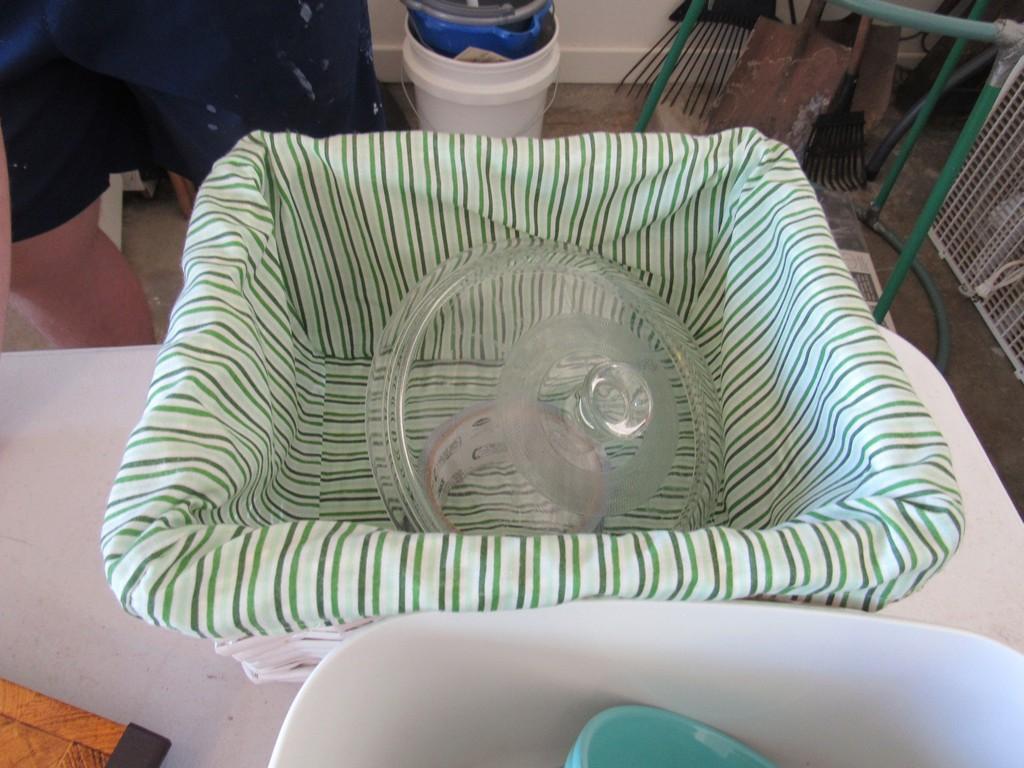 Glass bowl & salad forks