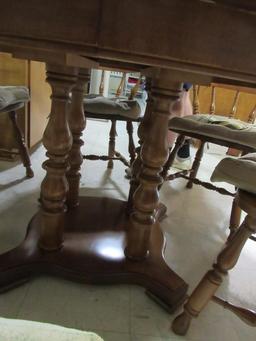 Dining table w/6 chairs