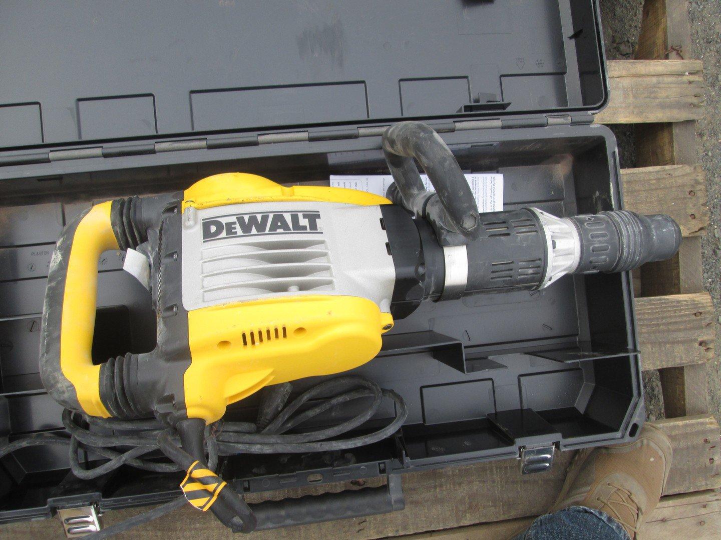 Dewalt D25901 Demolition Hammer