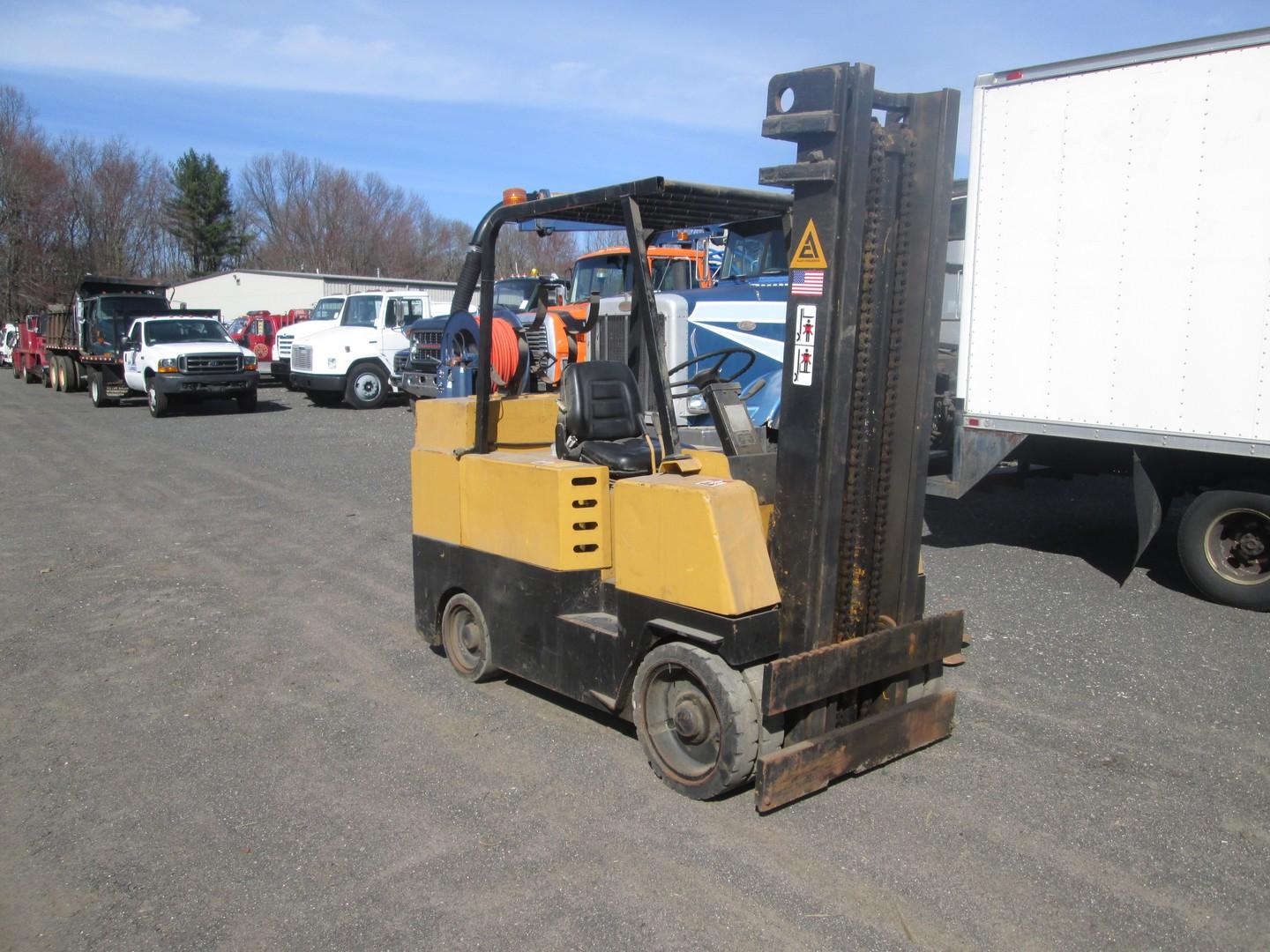 Allis Chalmers ACC 80LPS Forklift