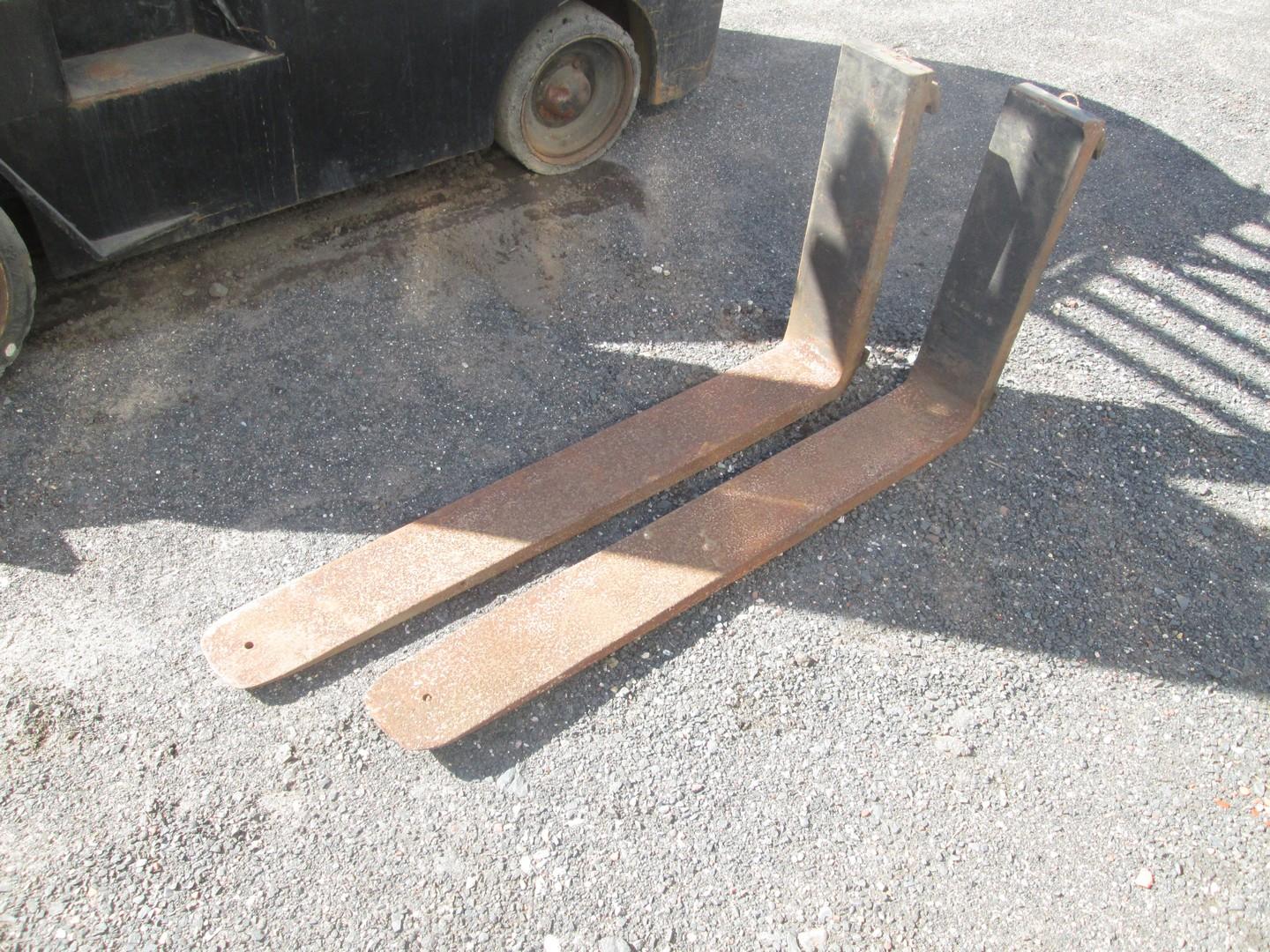 Allis Chalmers ACC 80LPS Forklift