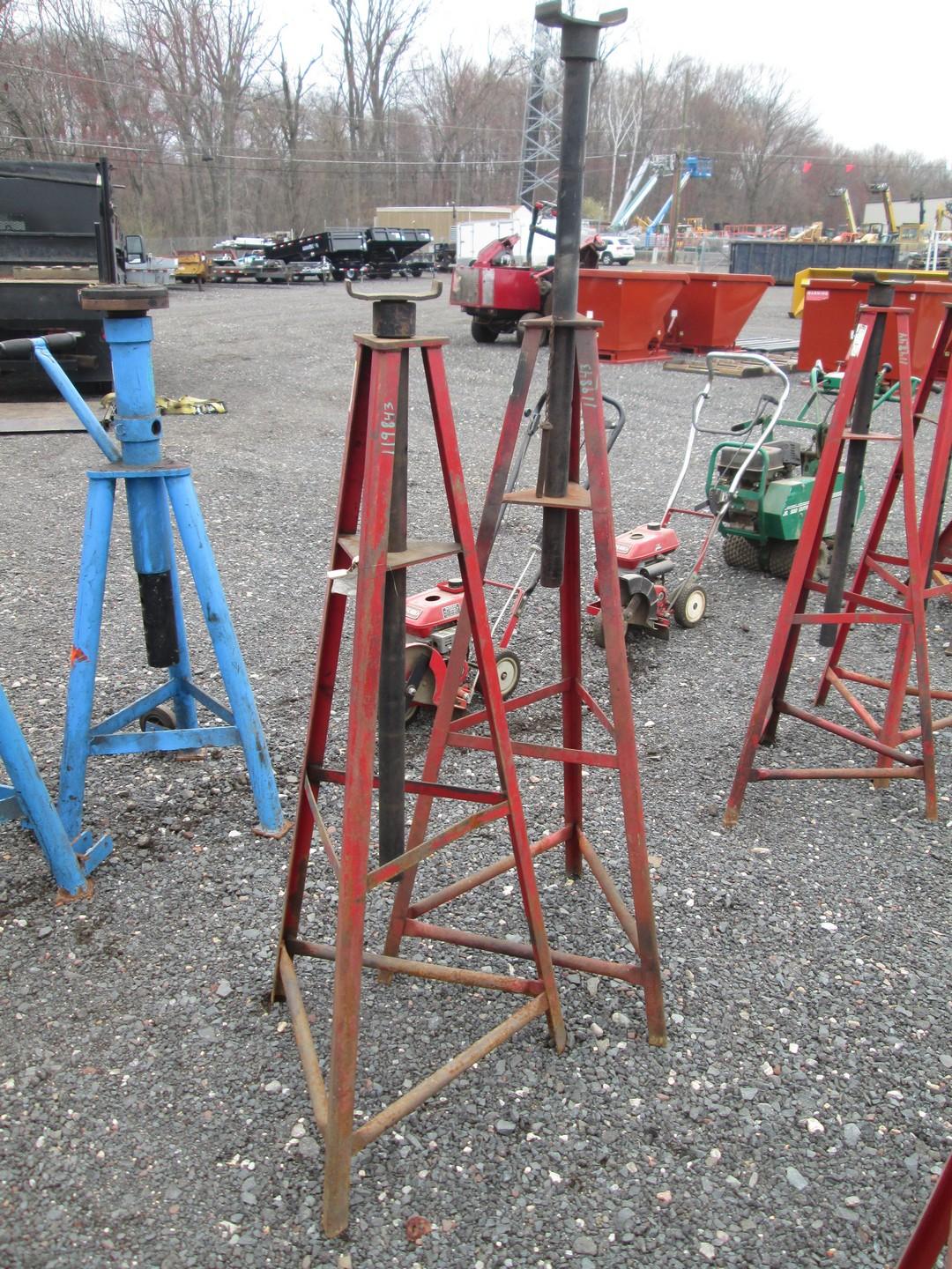 (2) Jack Stands