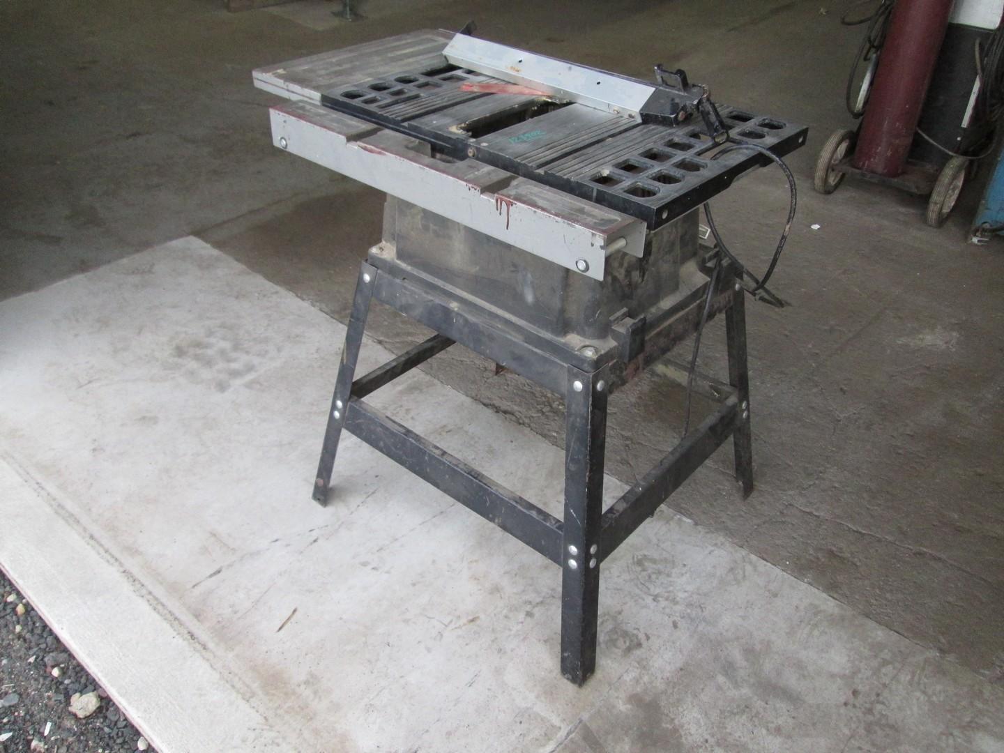 Skilsaw 10" Table Saw