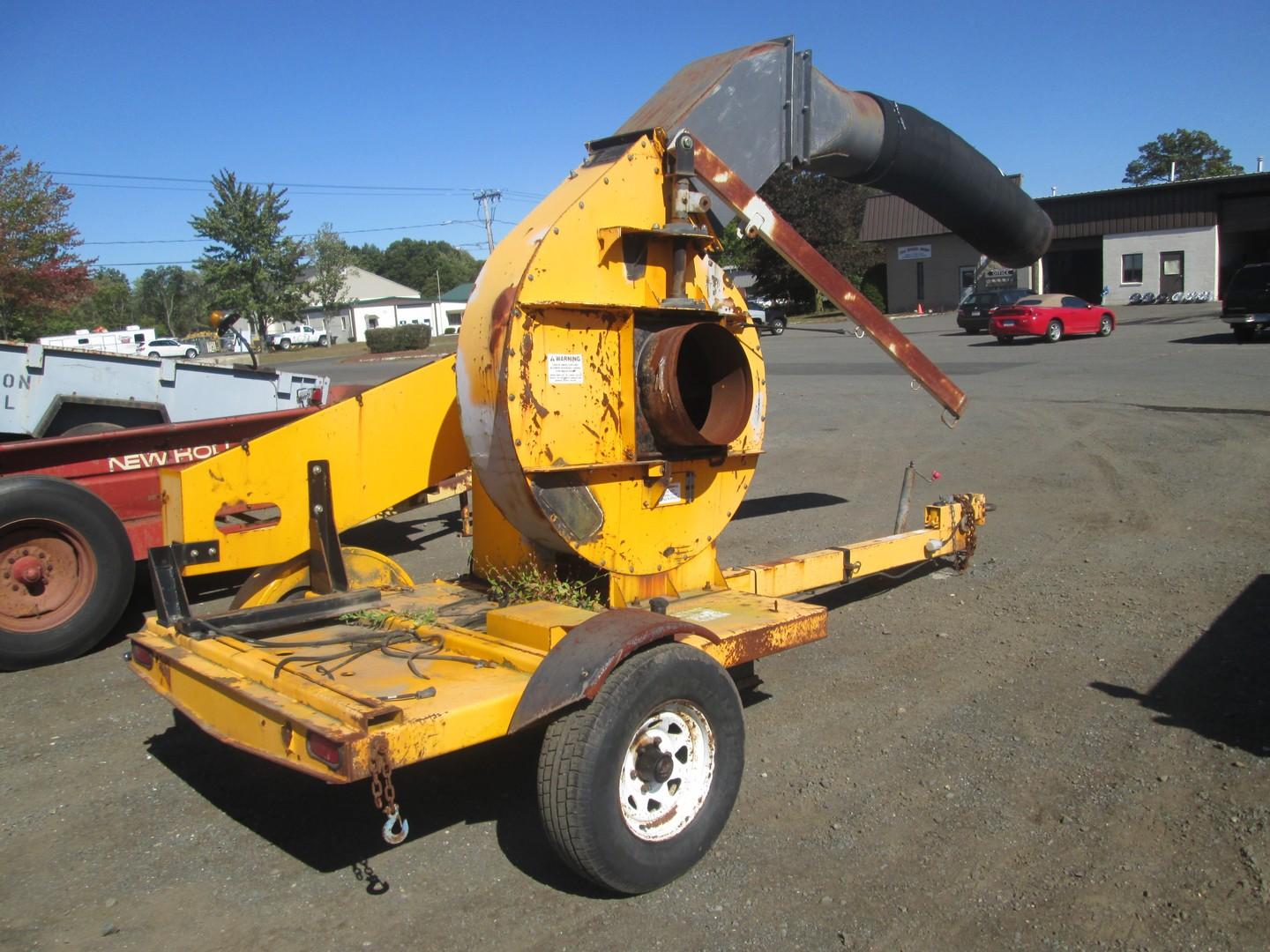 ODB LCT6000 Tow Behind Leaf Sucker