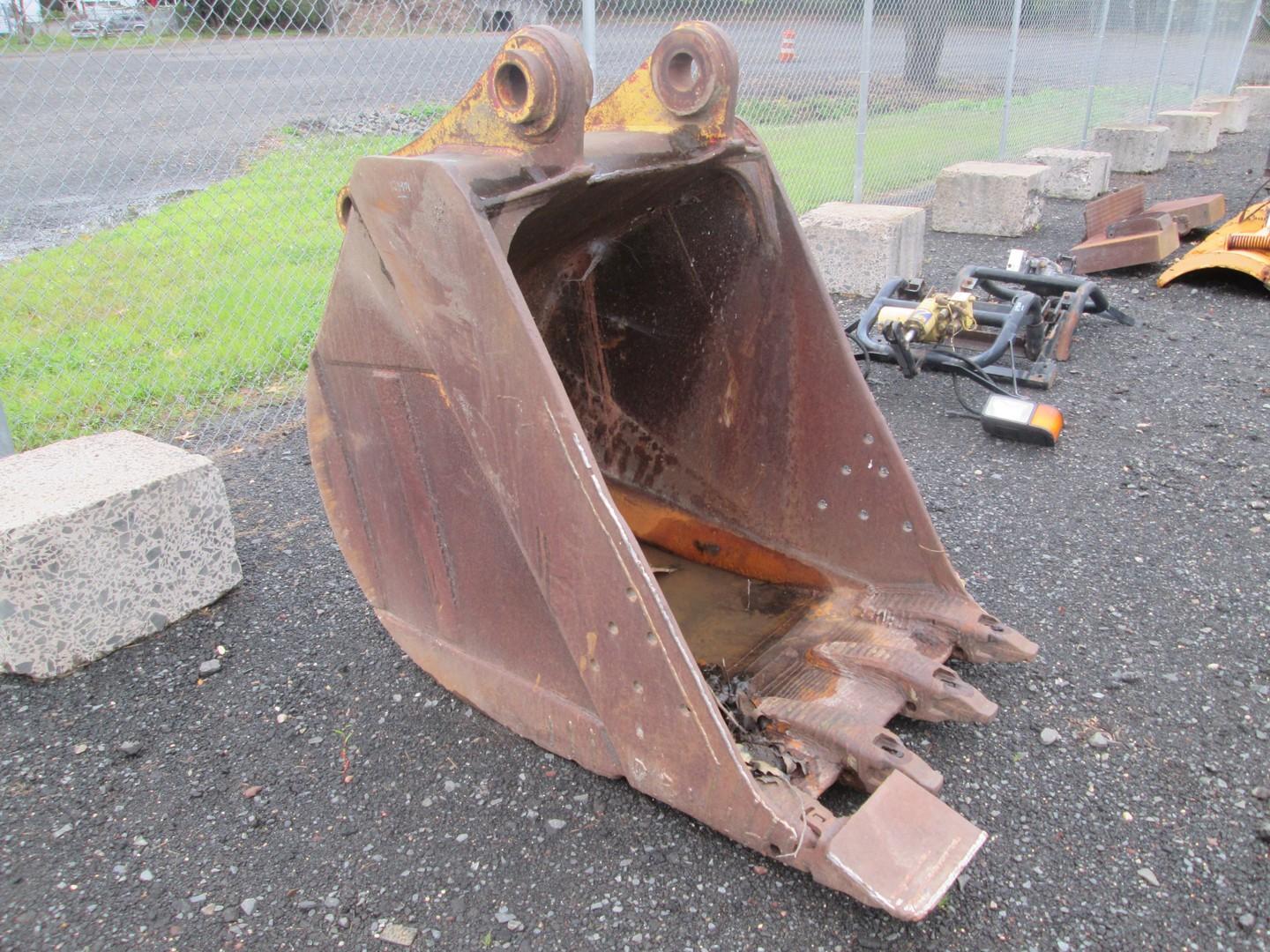 36" Excavator Bucket