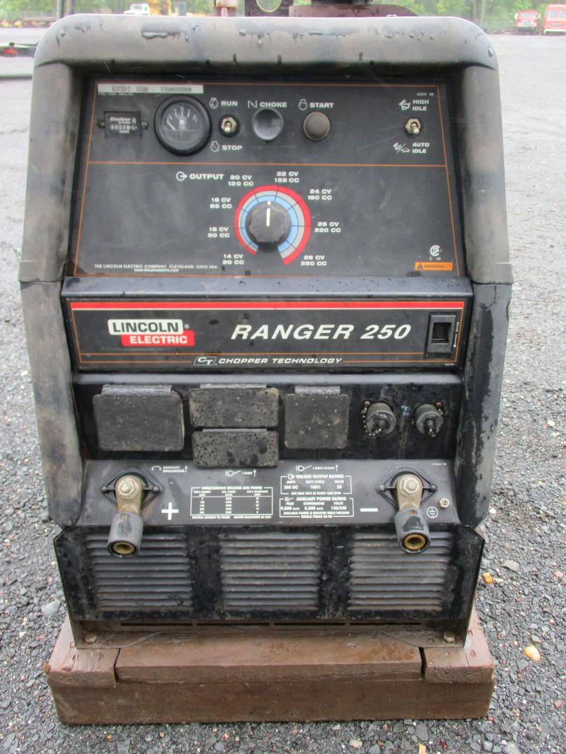 Lincoln Ranger 250 Welder/Generator