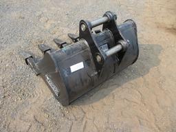 30" Excavator Bucket With Teeth