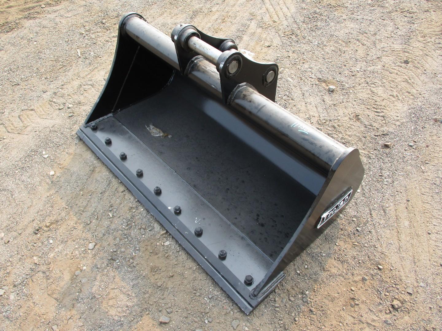 42" Excavator Cleanup Bucket With BOCE
