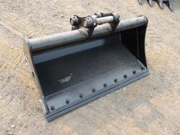 42" Excavator Cleanup Bucket With BOCE