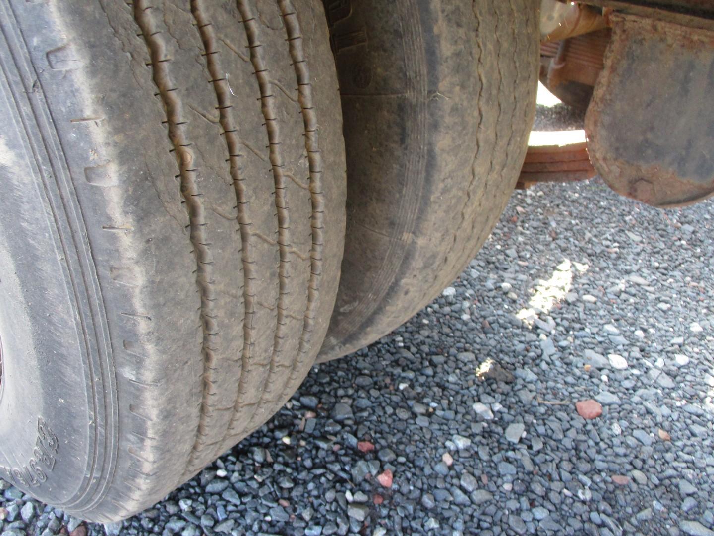 1996 Eager Beaver 20XPT Tag Trailer