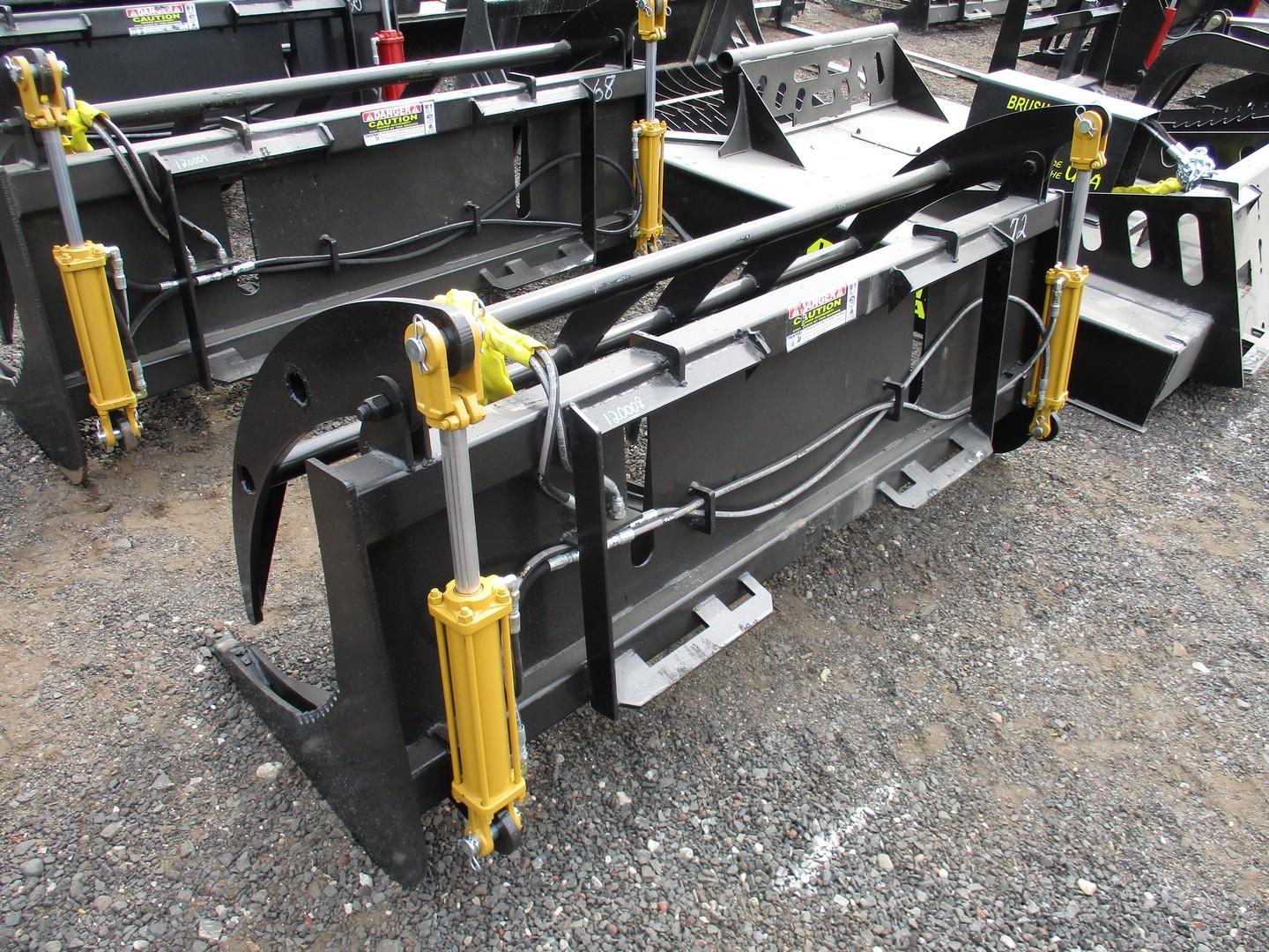 72" Grapple With Teeth