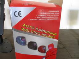 Auto Darkening Welding Helmet