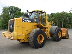 2005 John Deere 824J Rubber Tire Wheel Loader
