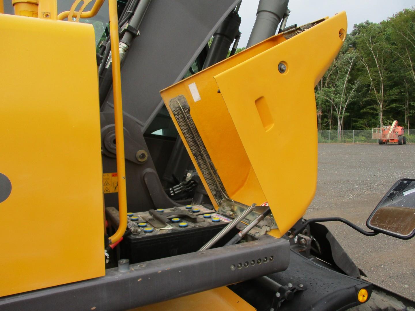 2011 Volvo EW180C Rubber Tire Excavator