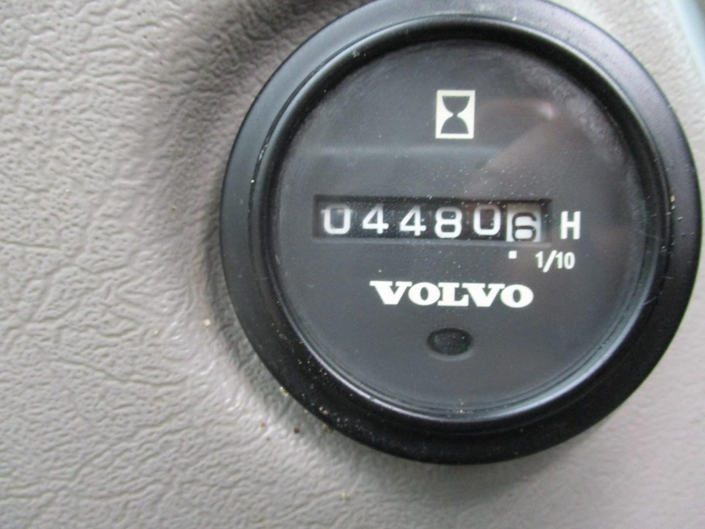 2011 Volvo EW180C Rubber Tire Excavator