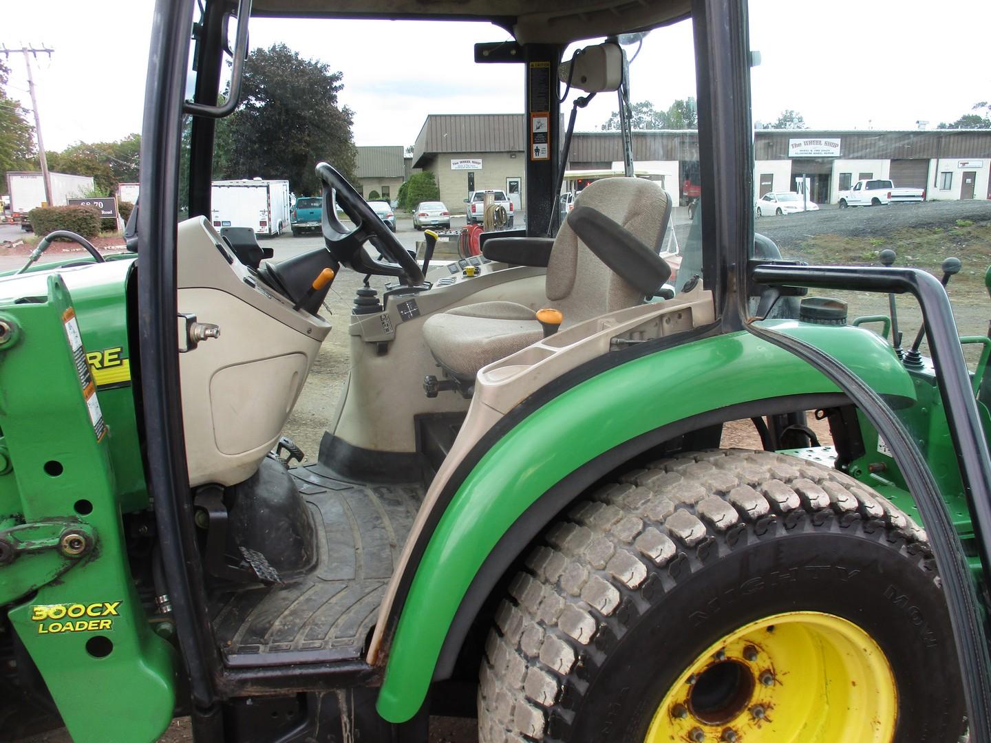 John Deere 3520 Tractor