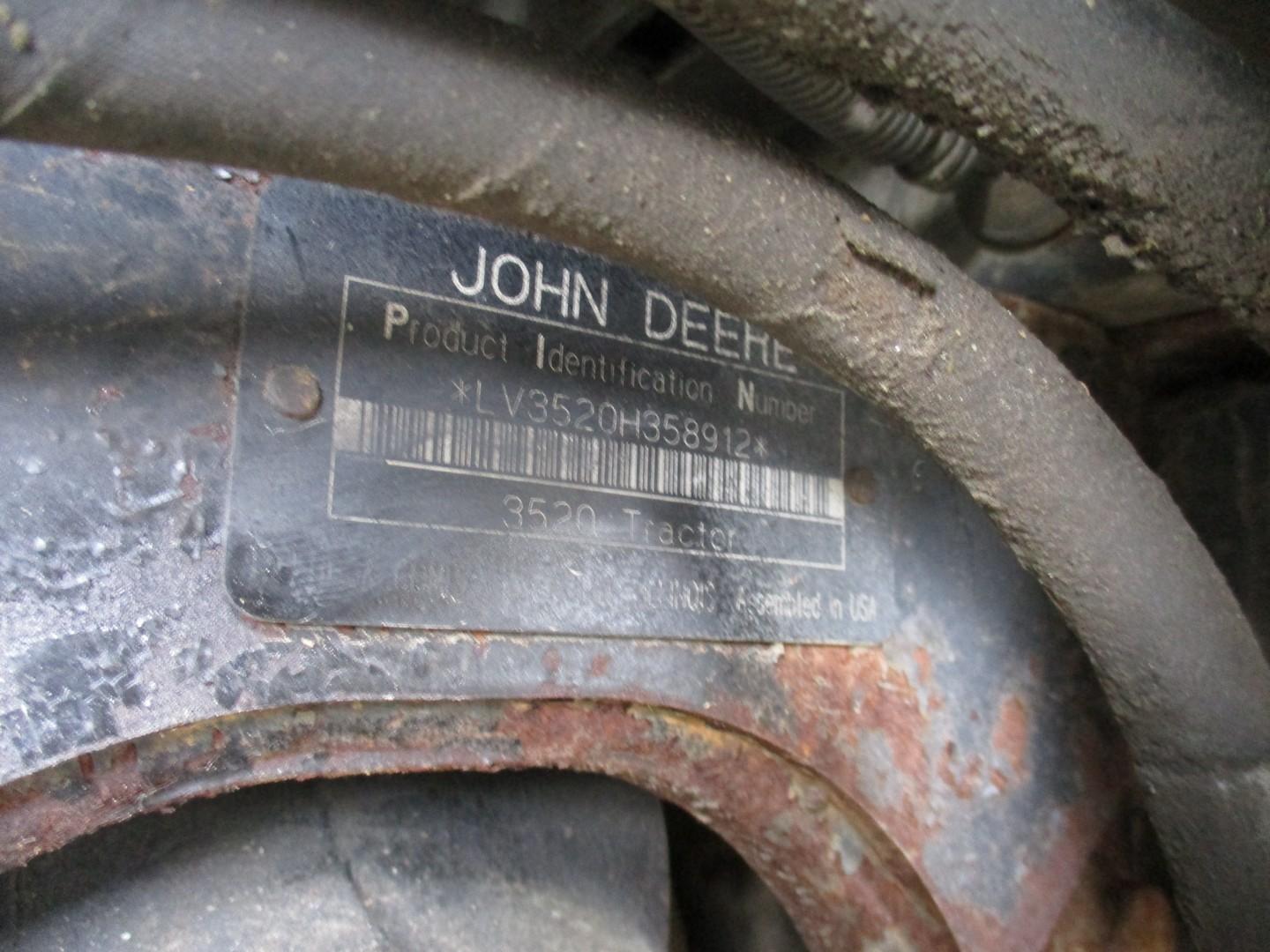 John Deere 3520 Tractor