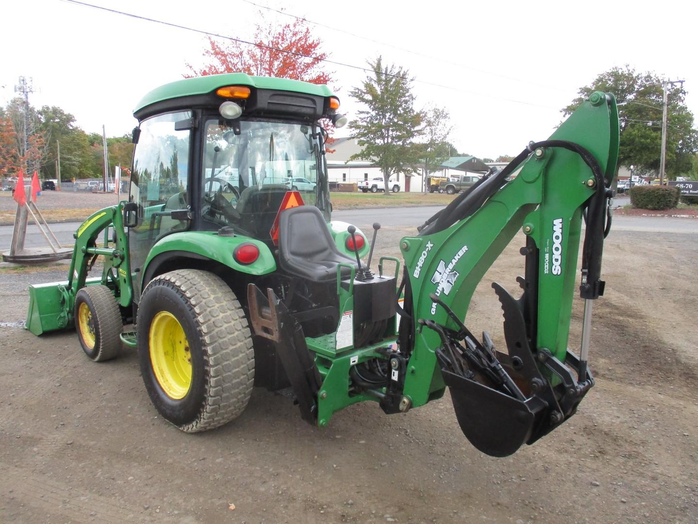 John Deere 3520 Tractor