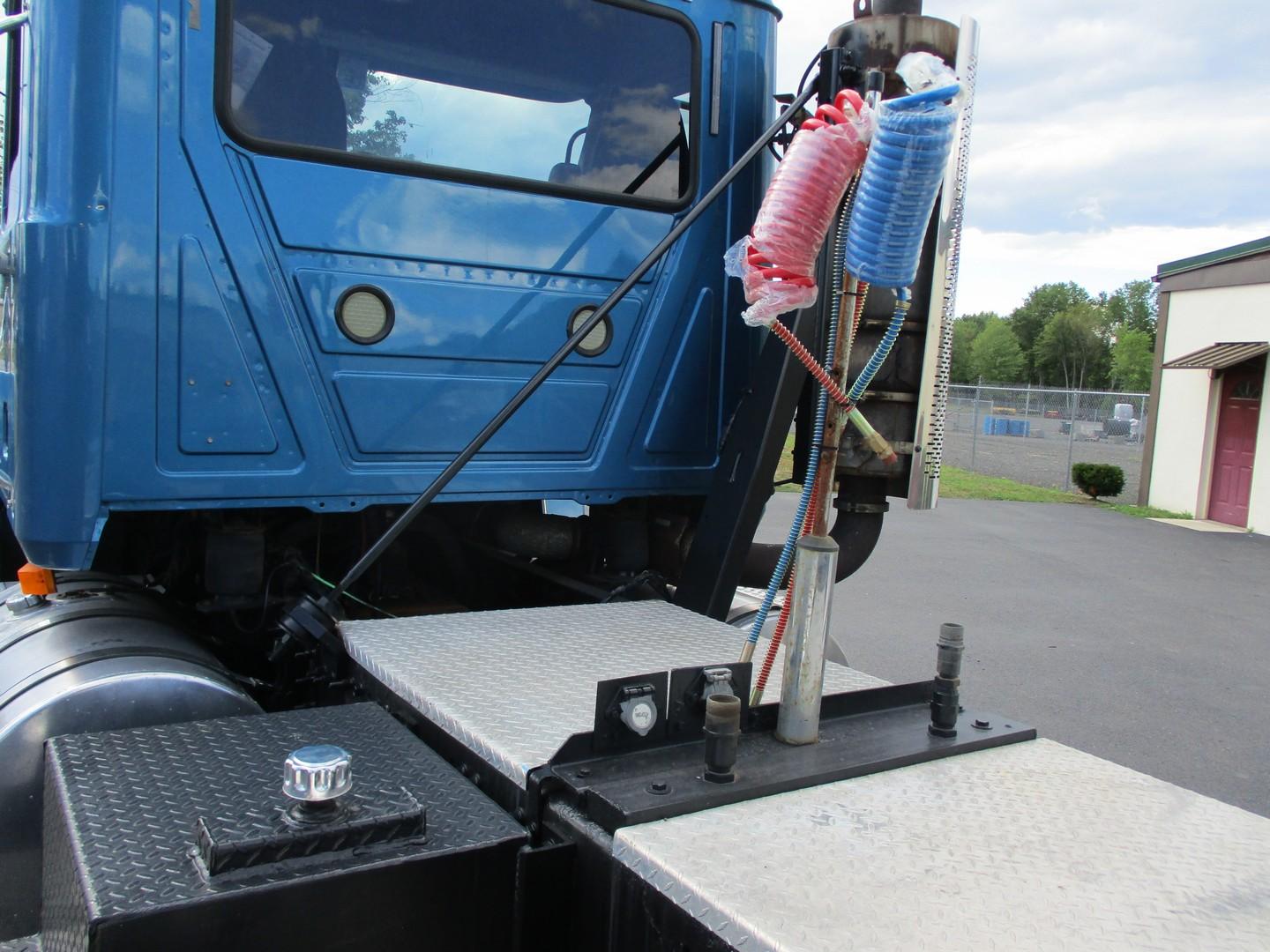 2008 Mack CHU613 T/A Tractor