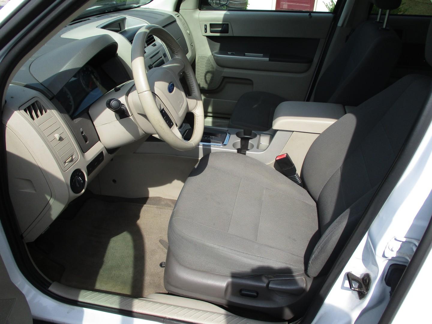 2010 Ford Escape Hybrid SUV
