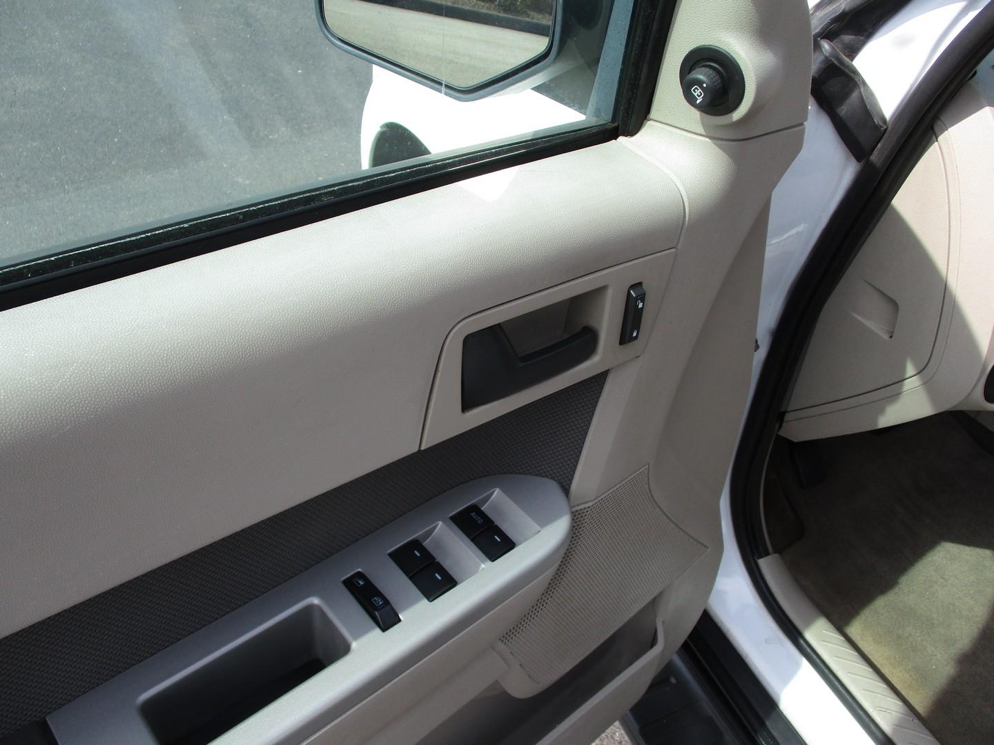 2010 Ford Escape Hybrid SUV