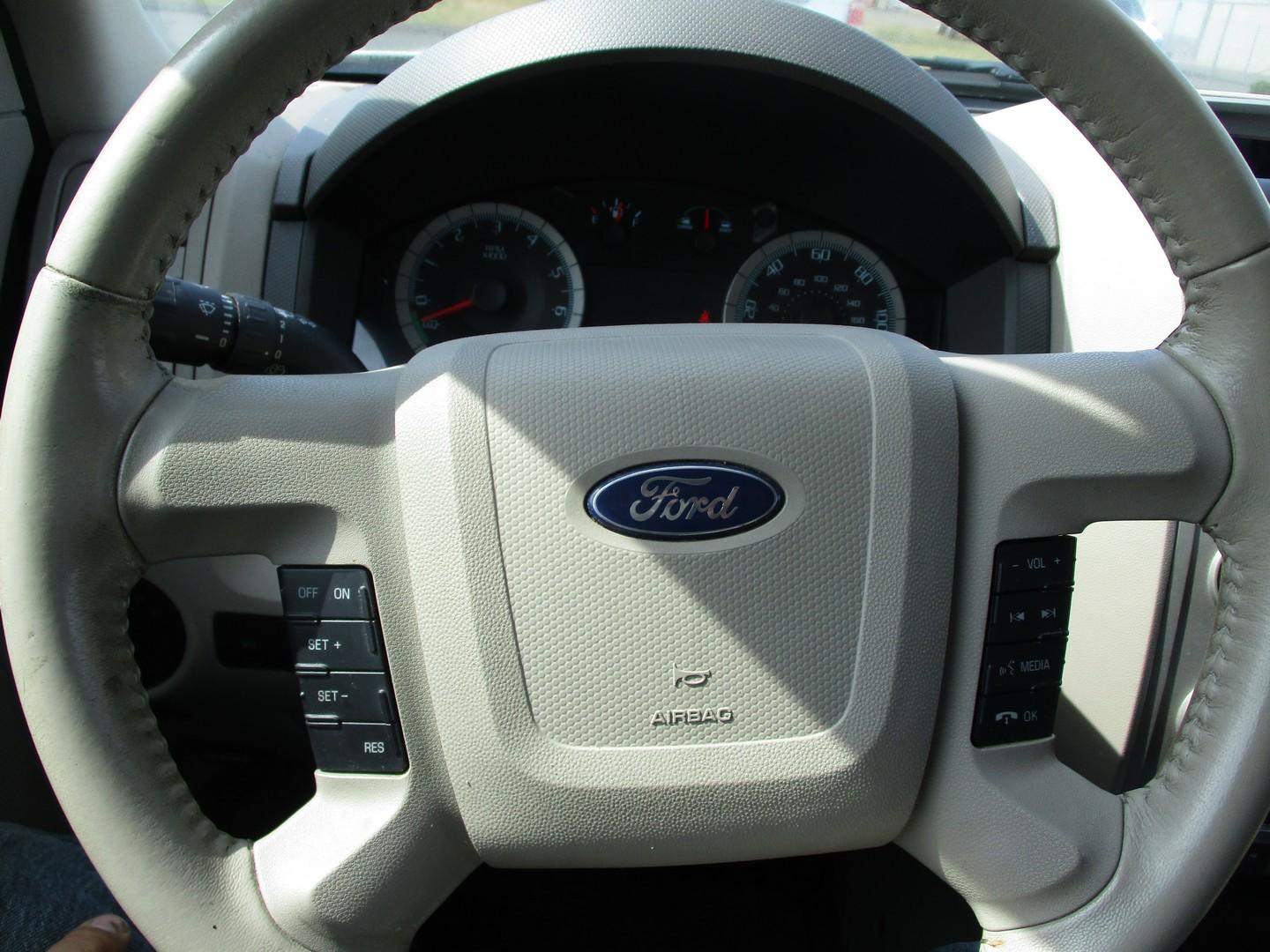 2010 Ford Escape Hybrid SUV