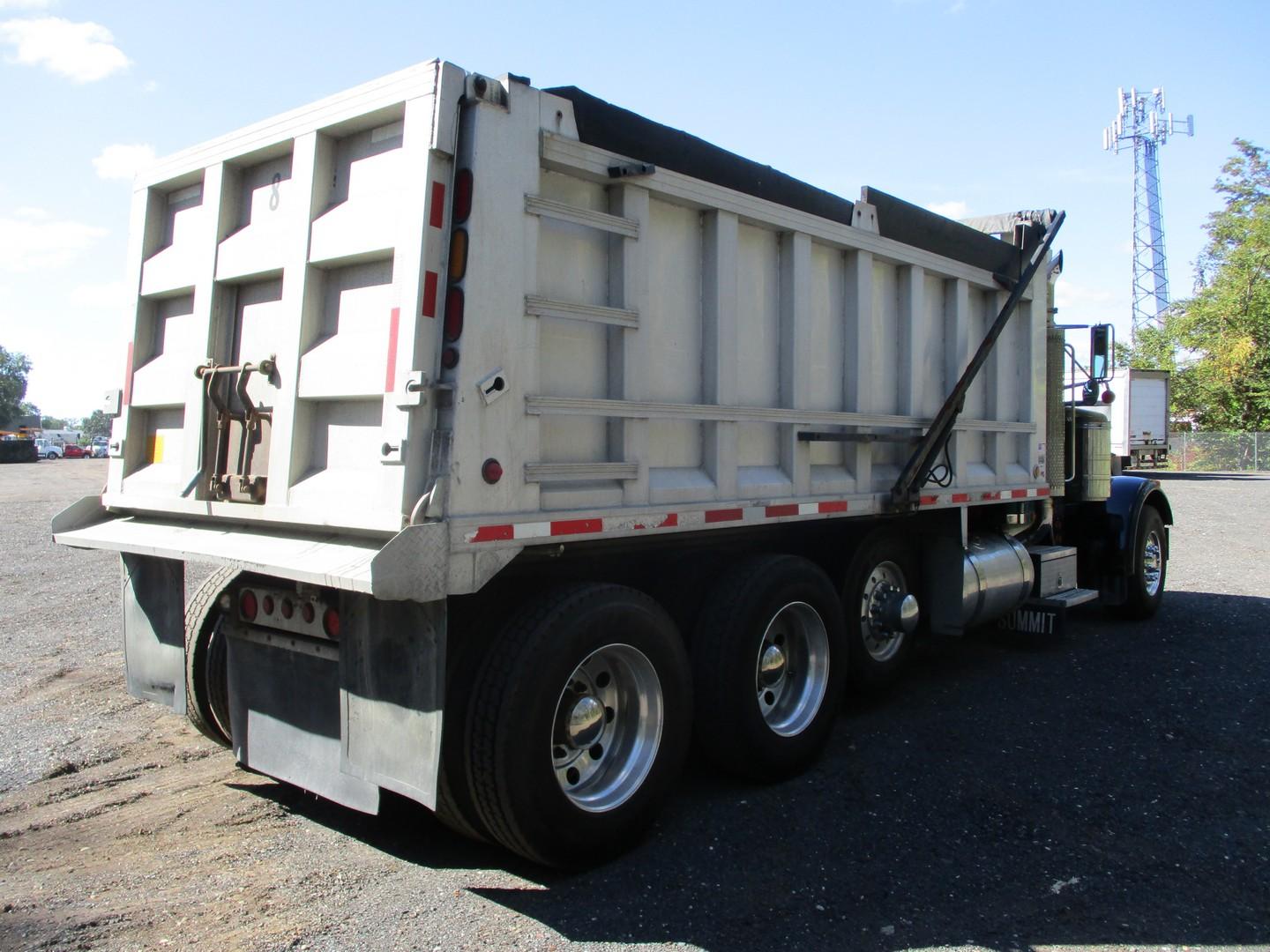 2002 Peterbilt 379EX Tri/A Dump Truck