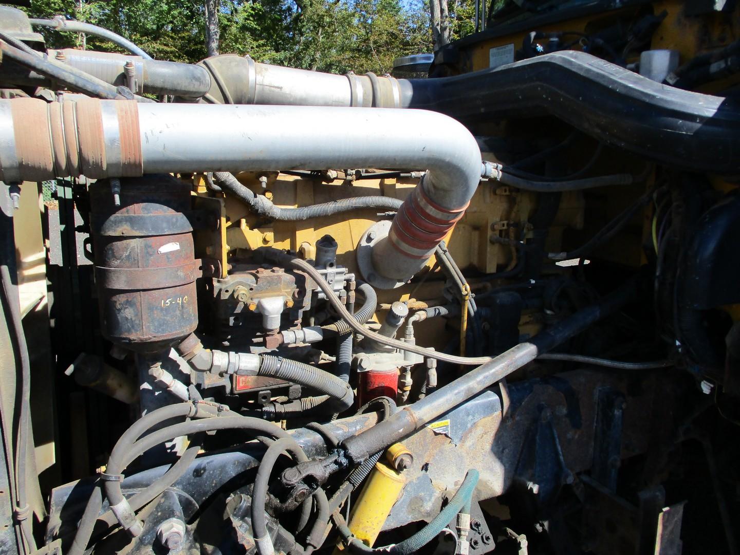 2002 Peterbilt 379EX Tri/A Dump Truck
