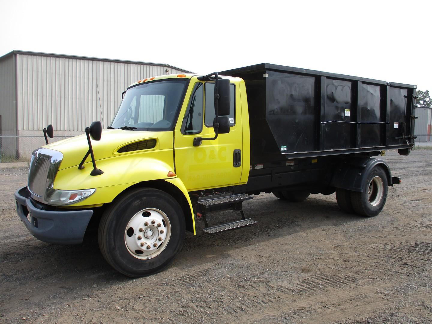 2007 International 4300 S/A Switch N Go Truck